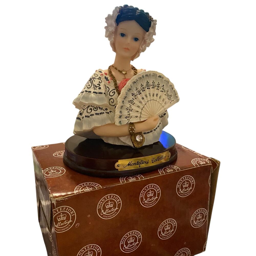 In Box - Montefiori Collection Figurine Italian Design Woman with Fan